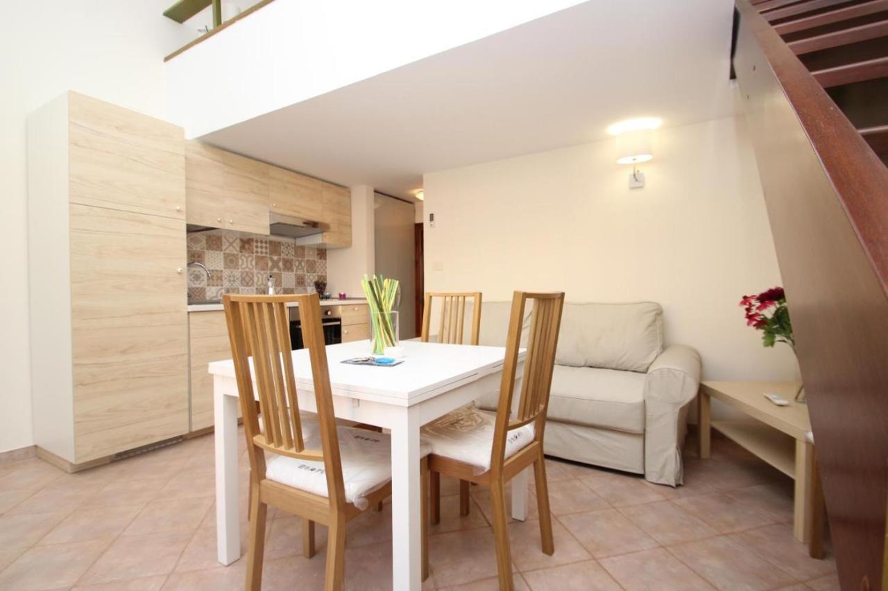 Magabu Residence เชฟาลู ภายนอก รูปภาพ